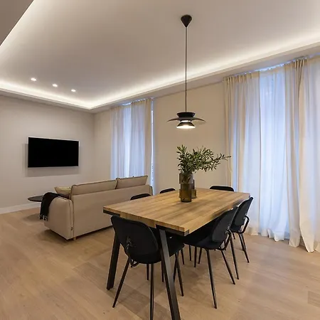 Gran Via XV Calle De Las Conchas 4Br 4Bh Madrid Exterior photo