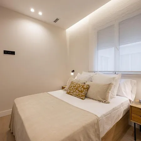 Gran Via XV Calle De Las Conchas 4Br 4Bh Madrid Exterior photo