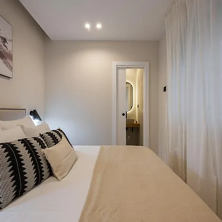 Gran Via XV Calle De Las Conchas 4Br 4Bh Madrid Exterior photo