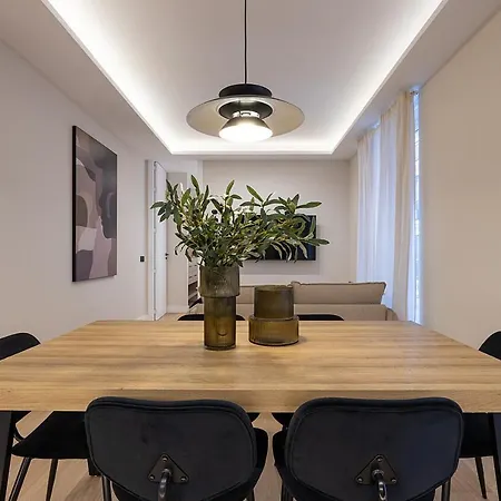 Gran Via XV Calle De Las Conchas 4Br 4Bh Madrid Exterior photo