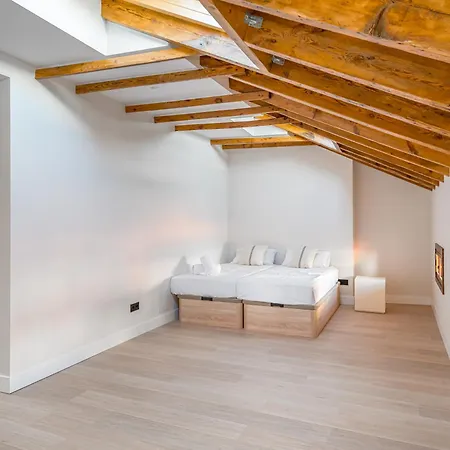 Gran Via XV Calle De Las Conchas 4Br 4Bh Madrid Exterior photo