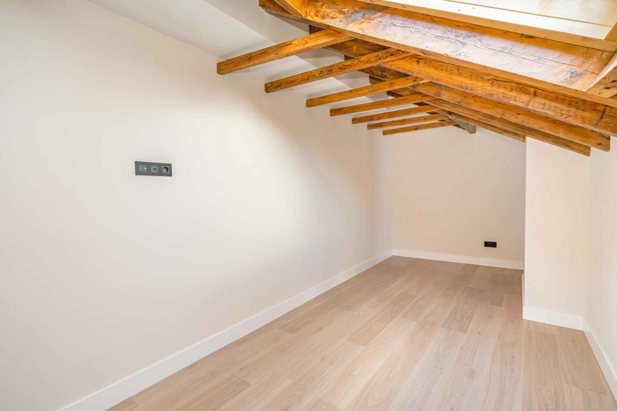 Appartamento Gran Via Xv Calle De Conchas 4br 4bh